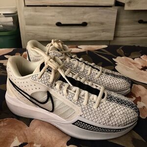 Nike Sabrina magnet 'white and black'